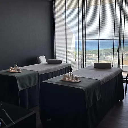 2 Bedroom Amazing Sea View Grand Sapphire And Casino Apartament *