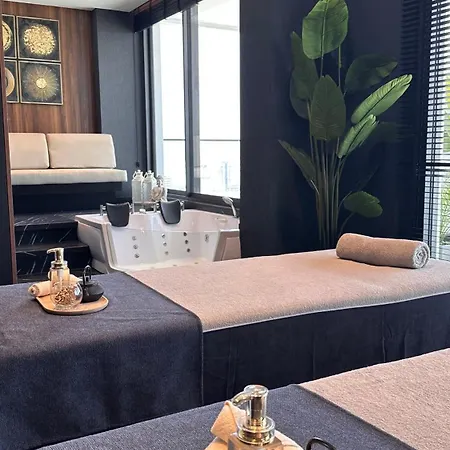 2 Bedroom Amazing Sea View Grand Sapphire And Casino Апартаменты *