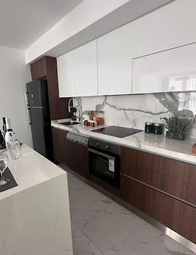 2 Bedroom Amazing Sea View Grand Sapphire And Casino